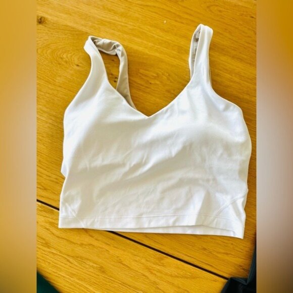 lululemon Align™ Tank Top size 6 Excellent Condition Padded Crop tank White - Picture 3 of 4